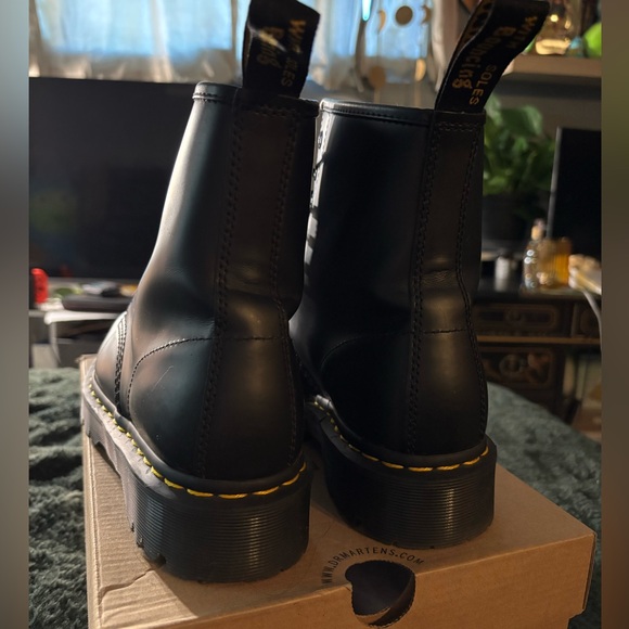 Dr. Martens Black Smooth Leather Boots - Picture 5 of 6